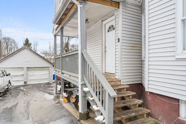 Detached Garage, Exterior