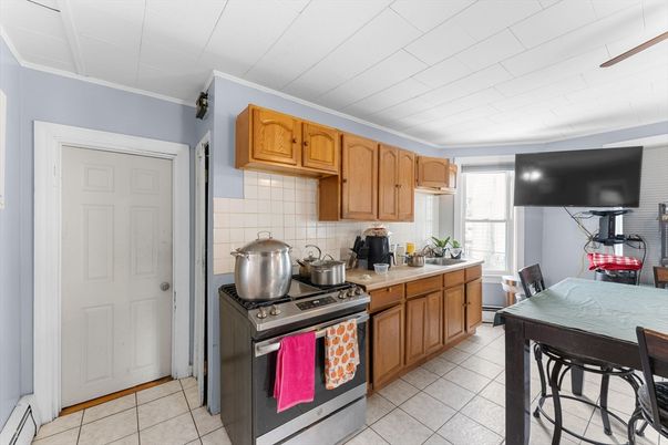 Dining room, Interior, Kitchen, Stainless Steel Appliances