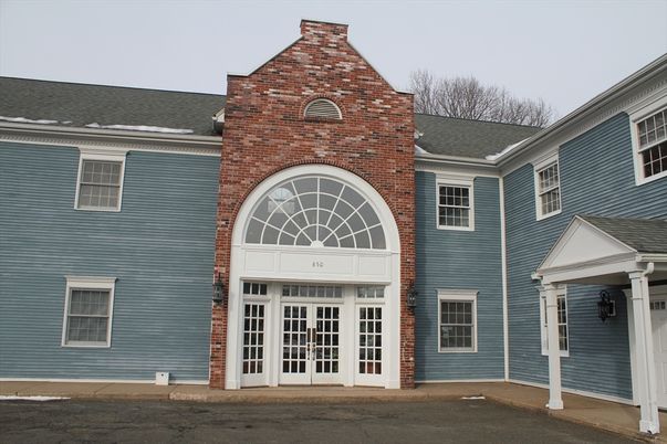 Exterior, Facade, Brick Facade, Georgian