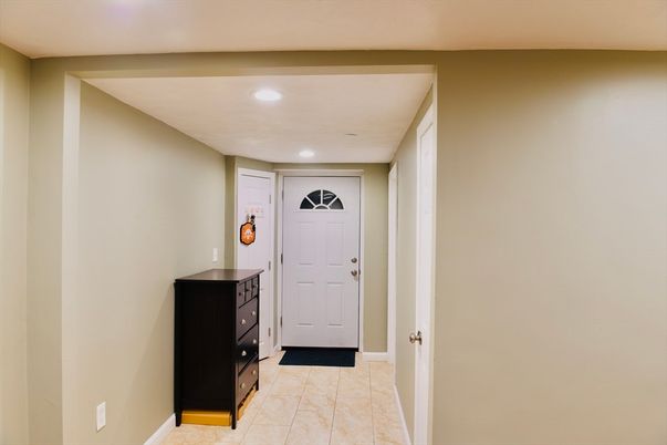 Interior, Recessed Lighting