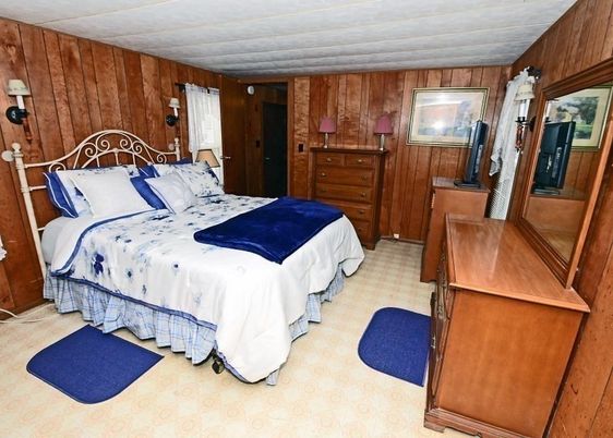 Bedroom, Interior, Wooden Walls