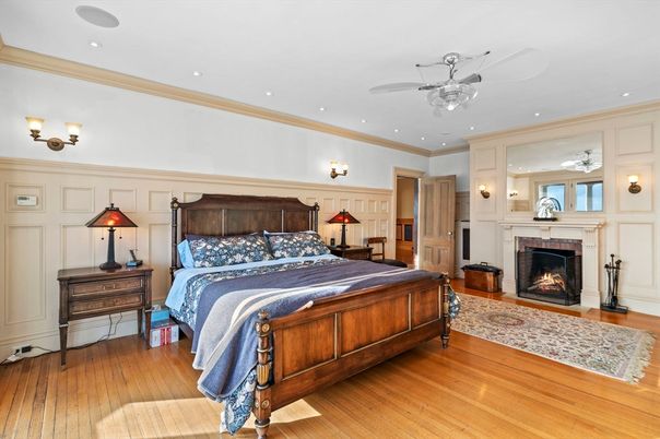 Bedroom, Fireplace, Interior, Recessed Lighting, Wood Texture Flooring