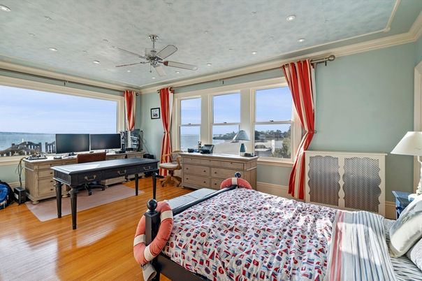 Bedroom, Home Office, Interior, Recessed Lighting, Water, Wood Texture Flooring