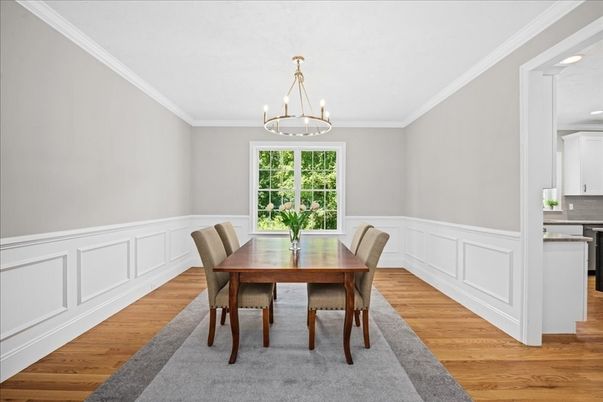 Chandelier, Dining room, Interior, Wood Texture Flooring