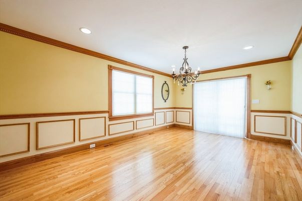 Chandelier, Empty room, Interior, Recessed Lighting, Wood Texture Flooring