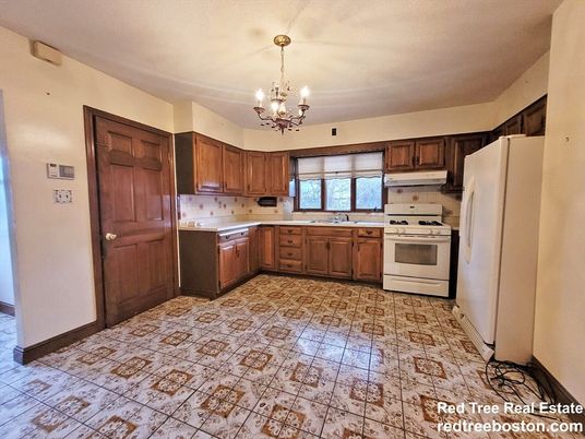 Chandelier, Interior, Kitchen
