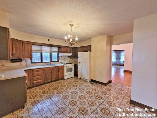 Chandelier, Interior, Kitchen, Wood Texture Flooring