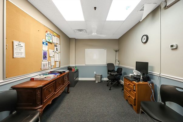 Home Office, Interior