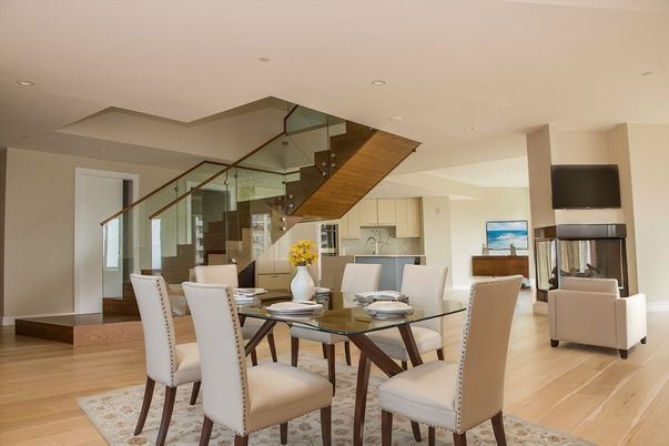 Dining room, Interior, Kitchen, Recessed Lighting, Wood Texture Flooring