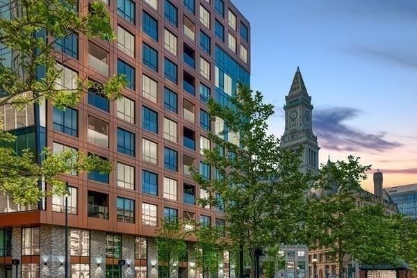 Exterior, Facade, Condo Building