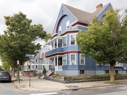 Exterior, Facade, Queen Anne Victorian