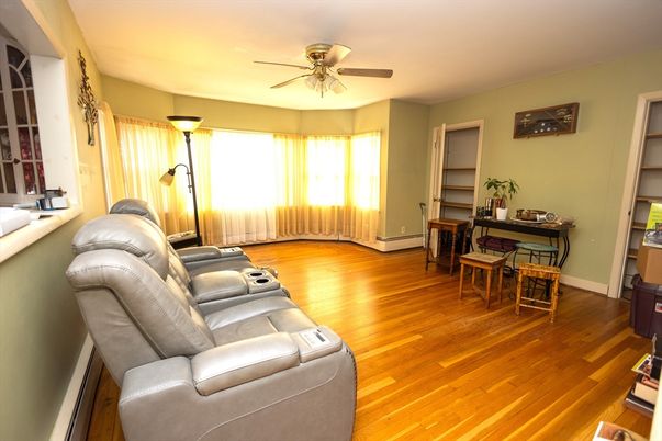 Home Theatre Room, Interior, Wood Texture Flooring