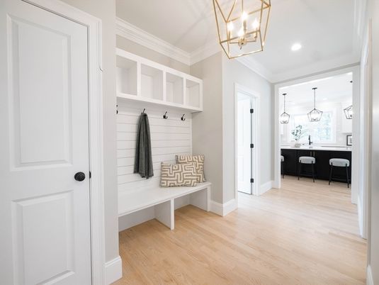 Interior, Pendant Lights, Recessed Lighting, Wood Texture Flooring