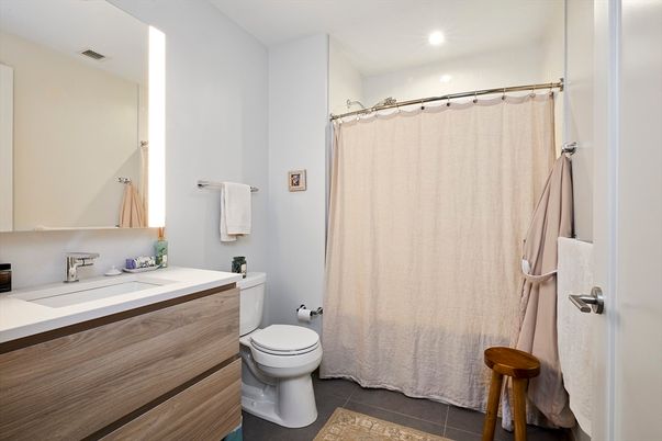 Bathroom, Interior, Recessed Lighting