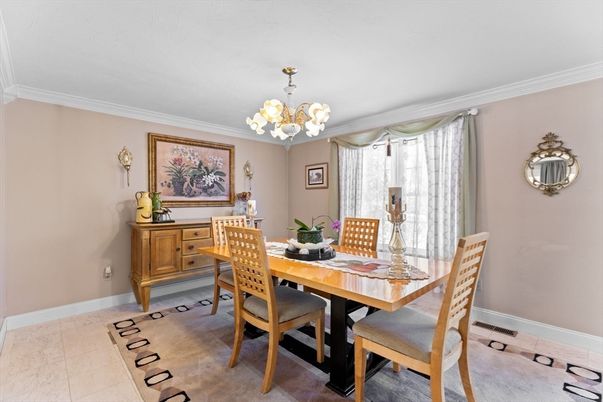 Chandelier, Dining room, Interior
