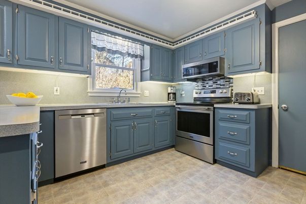Interior, Kitchen, Stainless Steel Appliances