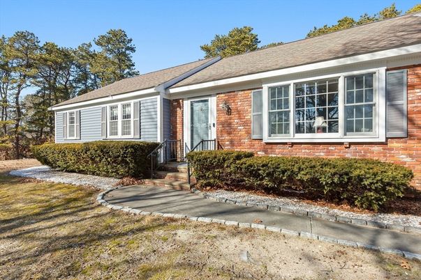 Exterior, Facade, Brick Facade, Cape Cod
