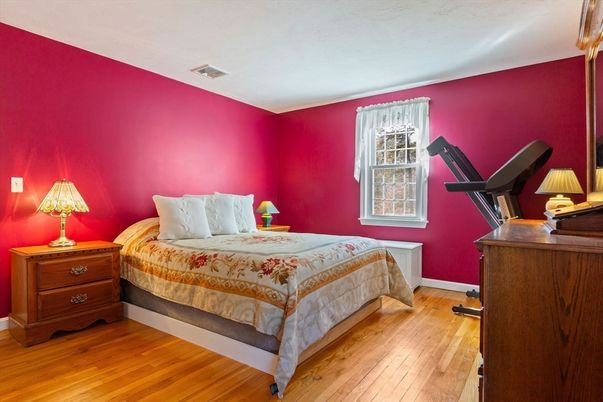 Bedroom, Fitness Equipment, Interior, Wood Texture Flooring