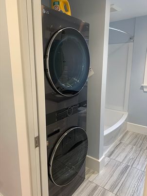 Bathroom, Interior, Utility Closets, Washer