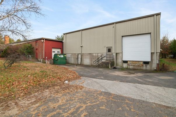 Detached Garage, Exterior