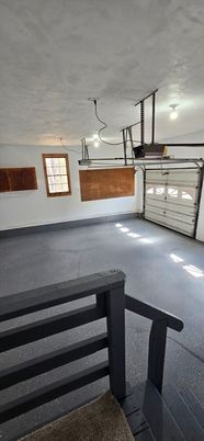 Garage, Interior