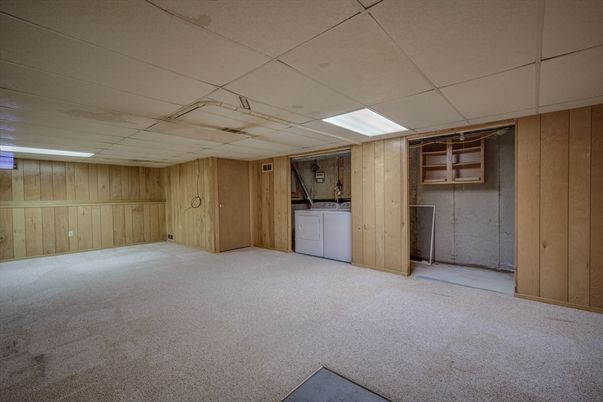 Empty room, Interior, Washer, Wooden Walls