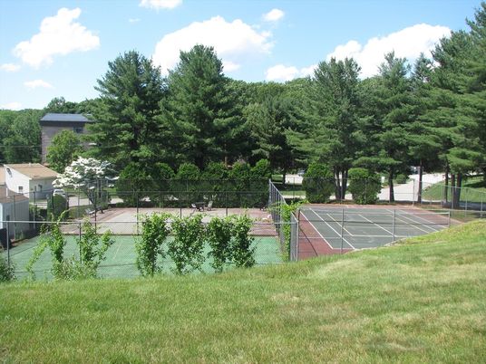 Exterior, Tennis Courts