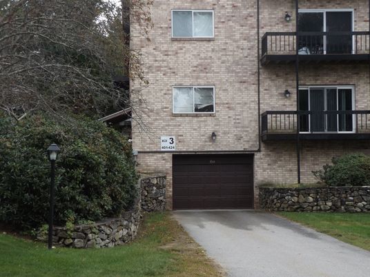 Attached, Exterior, Facade, Brick Facade, Rowhouse