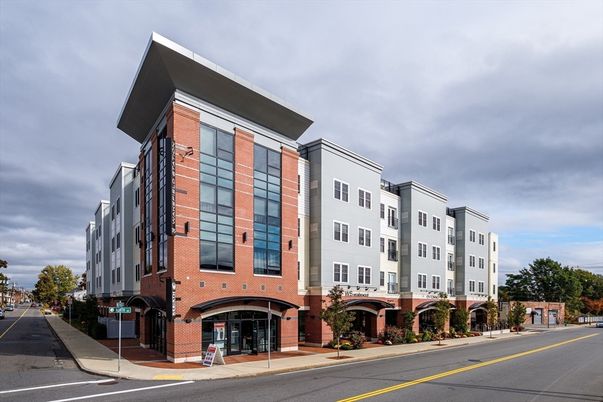 Exterior, Facade, Brick Facade, Highrise