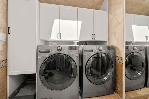 Interior, Washer