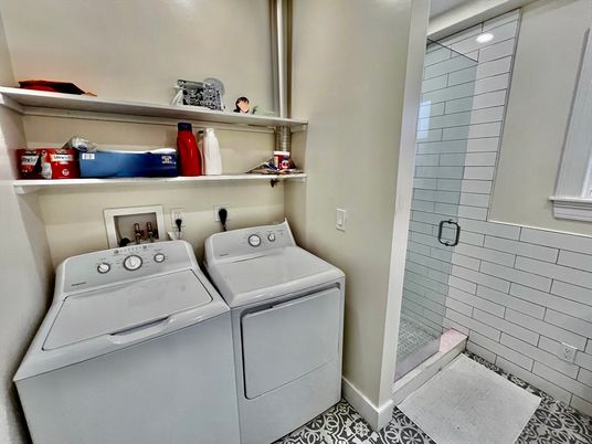 Interior, Utility Closets, Washer