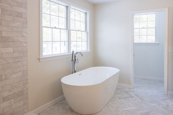 Bathroom, Free Standing Baths, Interior