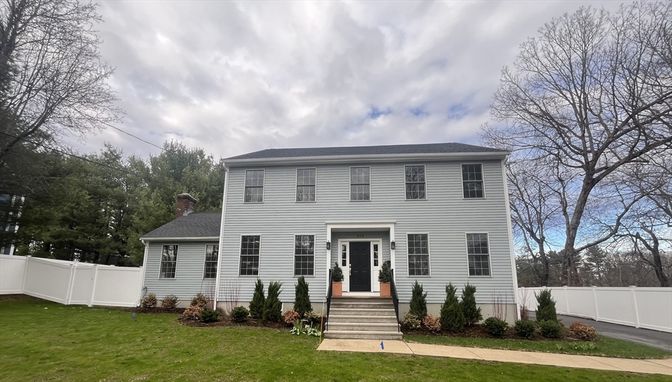 Exterior, Facade, Georgian