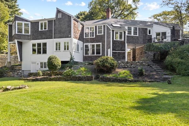 Backyard, Exterior, Facade, Rowhouse