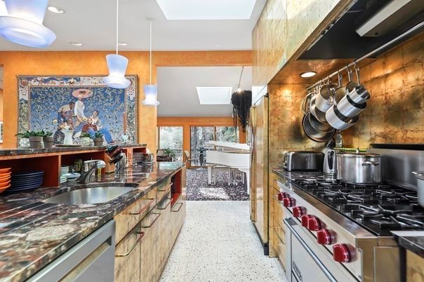 Dining room, Interior, Kitchen, Pendant Lights, Recessed Lighting, Stainless Steel Appliances