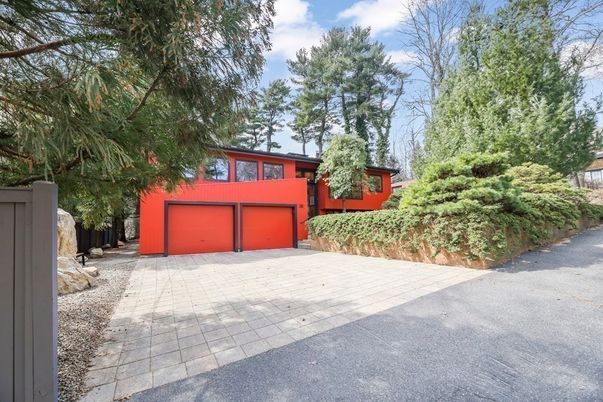 Detached Garage, Exterior