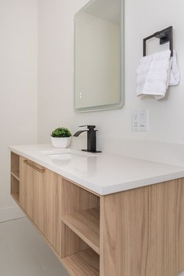 Bathroom, Dual Sink Vanities, Interior