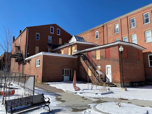 Exterior, Facade, Brick Facade, Rowhouse
