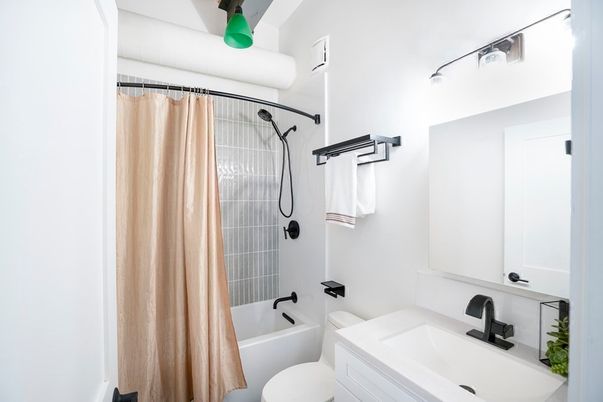 Bathroom, Interior