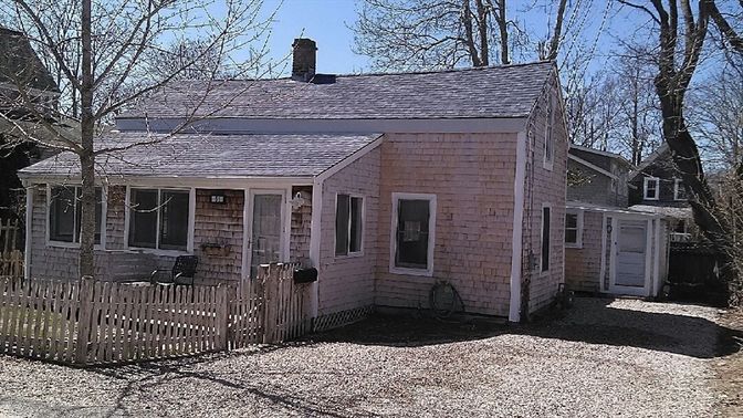 Exterior, Facade, Cape Cod