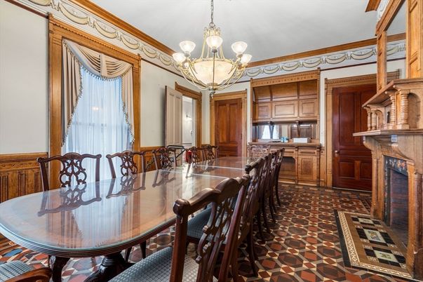 Chandelier, Dining room, Fireplace, Interior