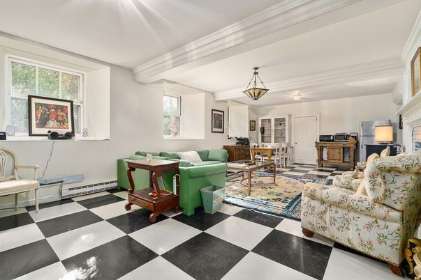 Interior, Living room