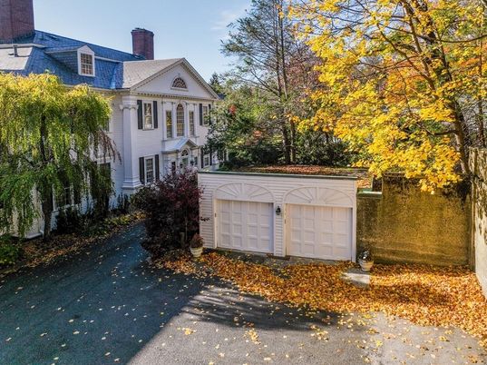 Detached Garage, Exterior