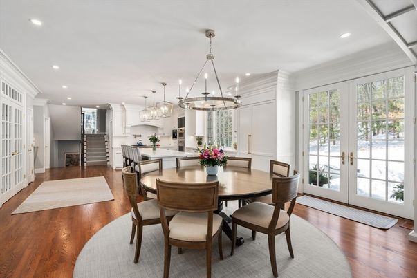Chandelier, Dining room, Interior, Kitchen, Pendant Lights, Recessed Lighting, Wood Texture Flooring
