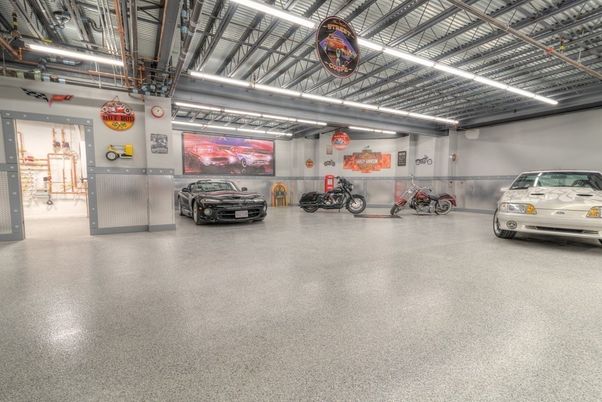 Garage, Interior