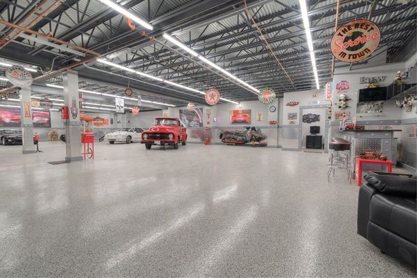 Garage, Interior