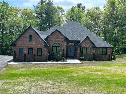 Exterior, Facade, Brick Facade, Brick Traditional