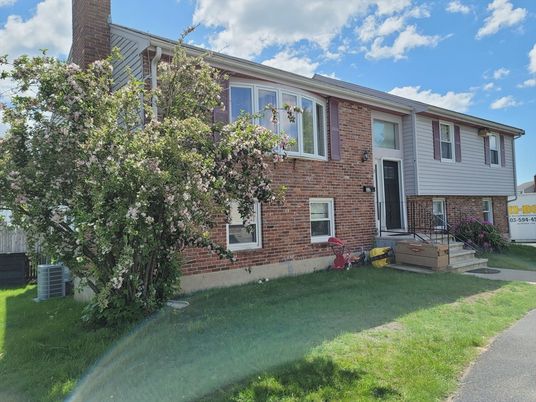 Exterior, Facade, Brick Facade, Raised Ranch