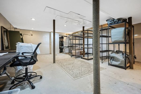 Fitness Equipment, Interior, Recessed Lighting