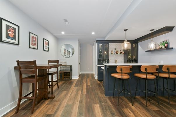 Interior, Pendant Lights, Recessed Lighting, Wood Texture Flooring